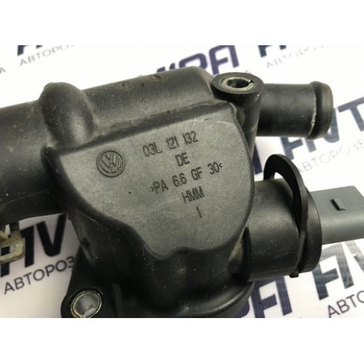  Фланец системы охлаждения VW Passat B6 2.0TDI 2005-2010 03L121132